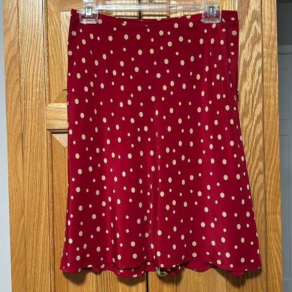 Amanda Smith Dresses & Skirts - Amanda Smith petites pure silk skirt fully lined with silk size 8P